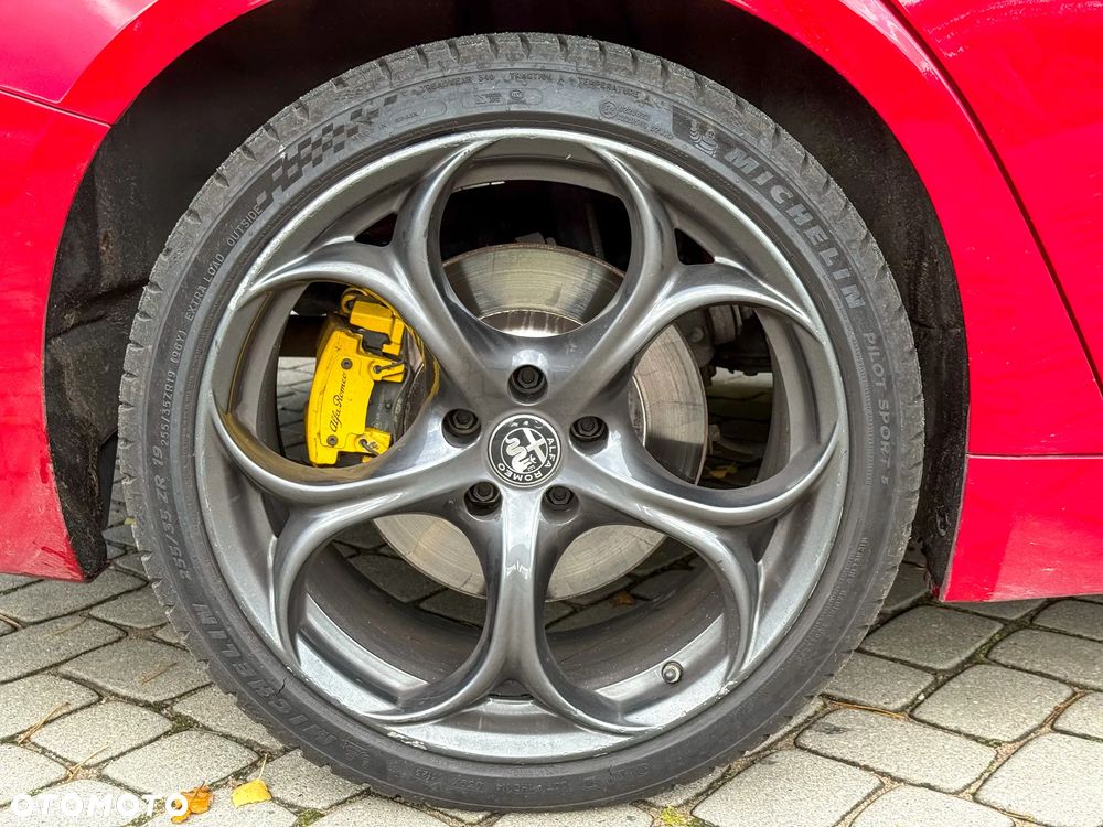 Alfa Romeo Giulia 2.0 Turbo Veloce Q4 - 16