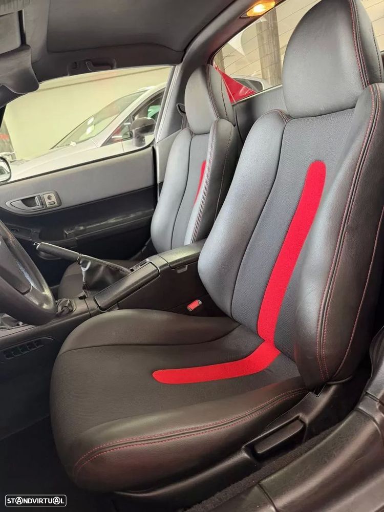 Honda CRX 1.6 VTEC - 12