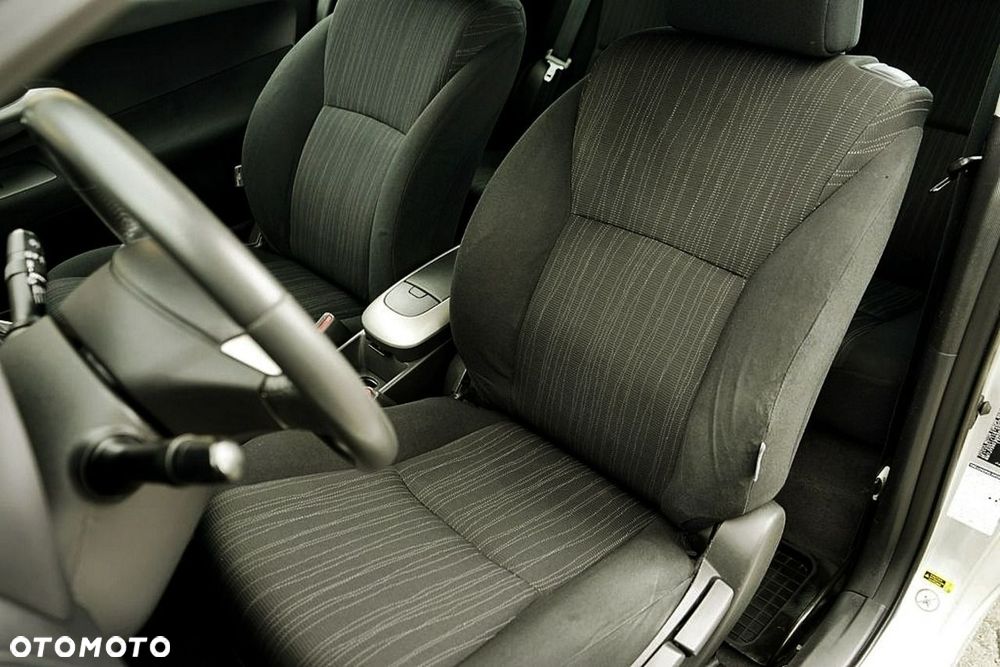 Toyota Auris - 16