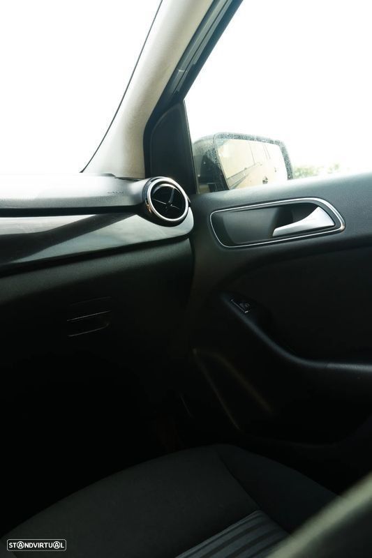 Mercedes-Benz B 200 CDI BlueEFFICIENCY - 13