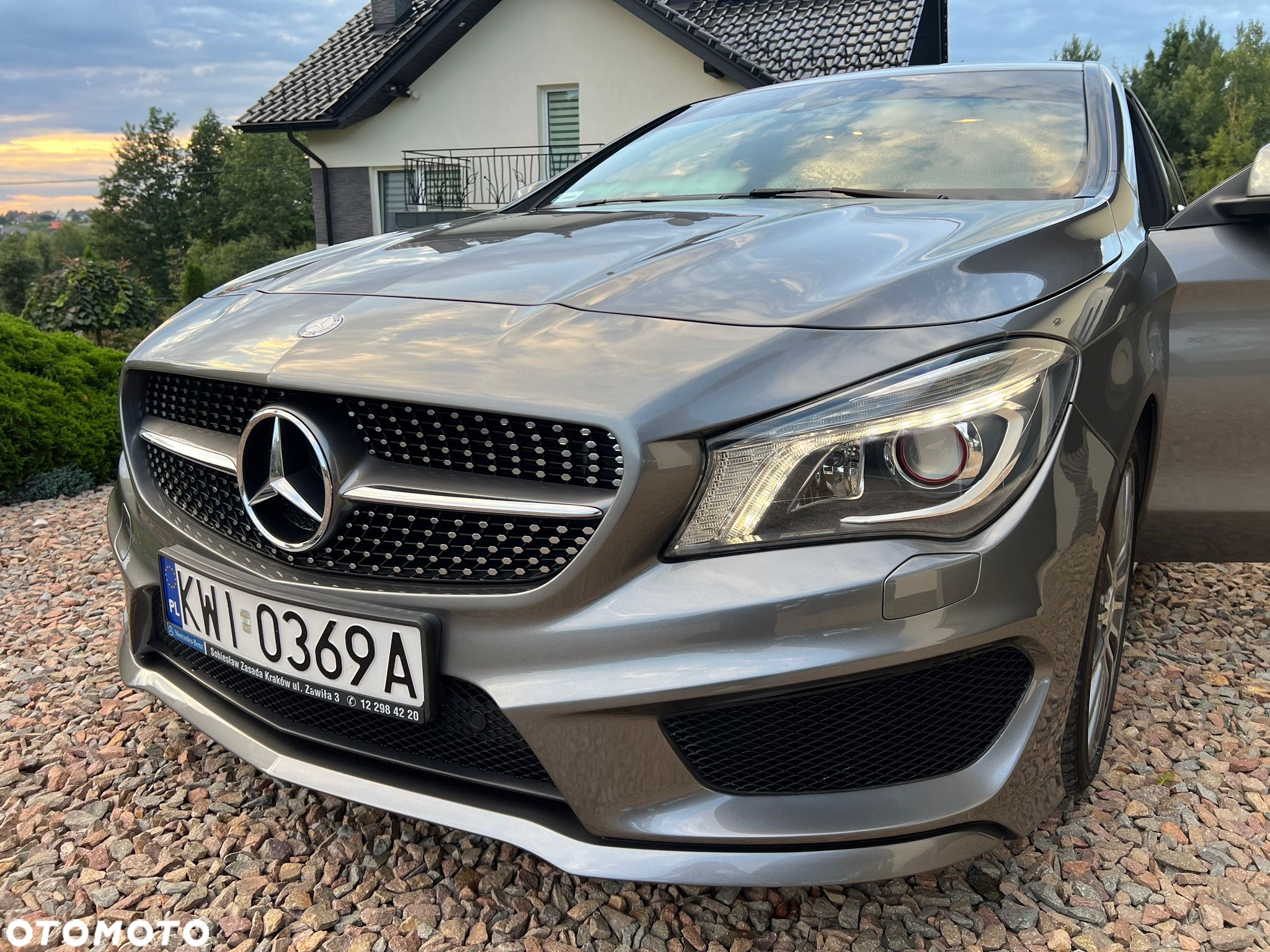 Mercedes-Benz CLA - 11