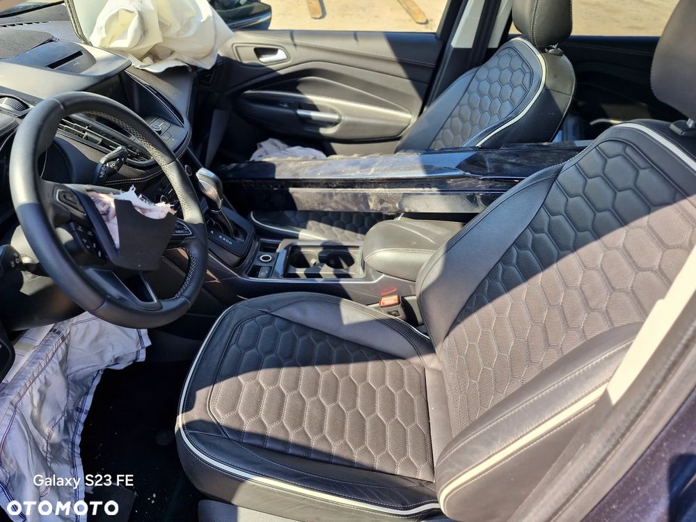 Ford Kuga Vignale 2.0 TDCi AWD - 18