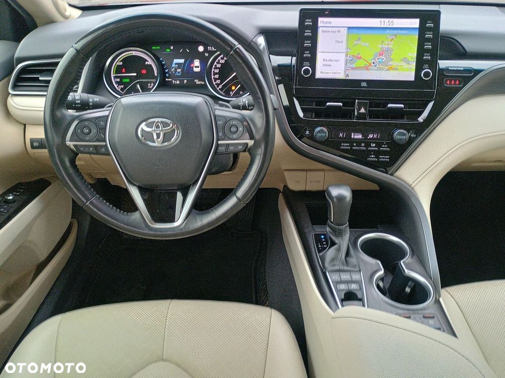 Toyota Camry 2.5 Hybrid Executive CVT - 14