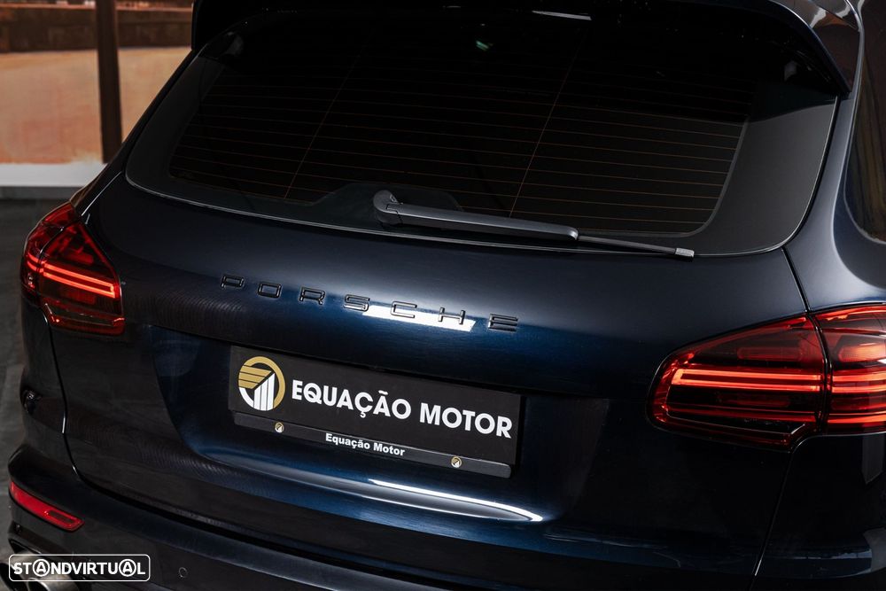 Porsche Cayenne S E-Hybrid - 8