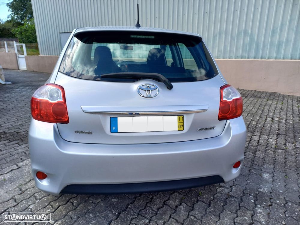 Toyota Auris 1.4 D-4D - 2