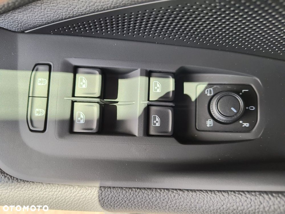 Skoda Superb 2.0 TDI SCR 4x4 L&K DSG - 27