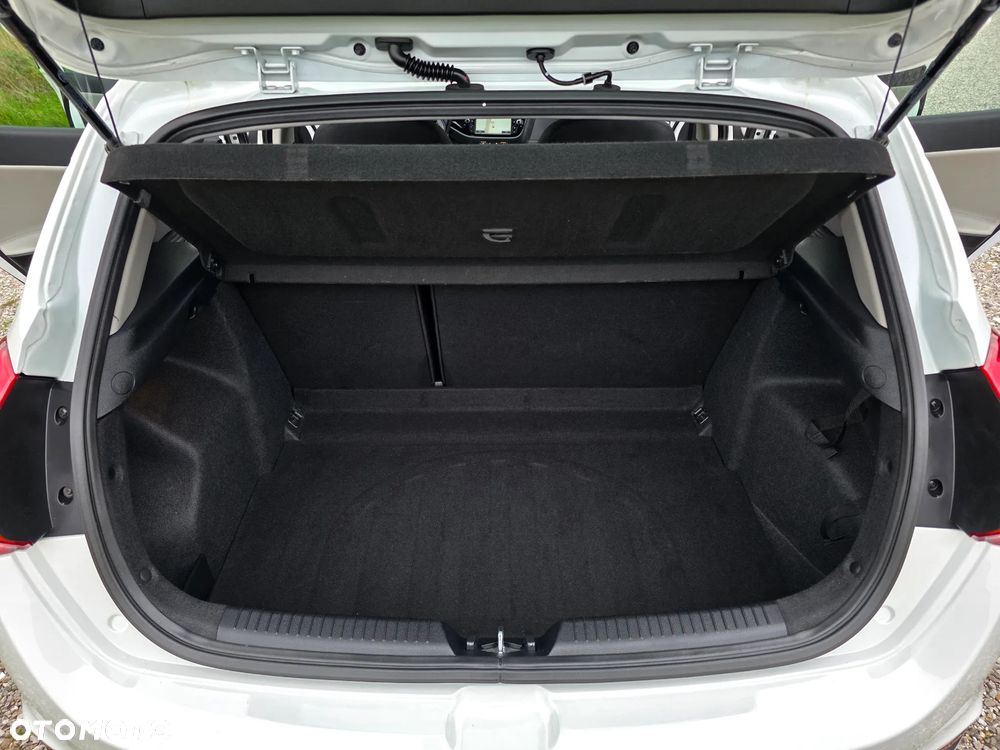 Kia Ceed 1.4 CVVT Dream-Team Edition - 29