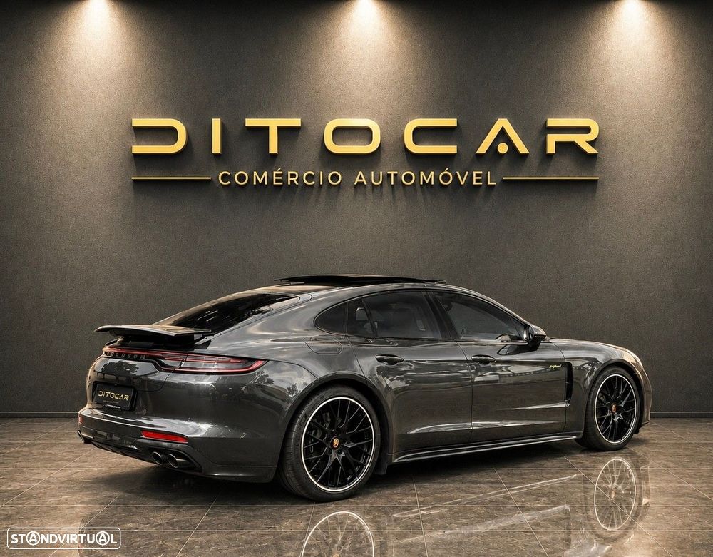 Porsche Panamera 4 E-Hybrid Platinum Edition - 12
