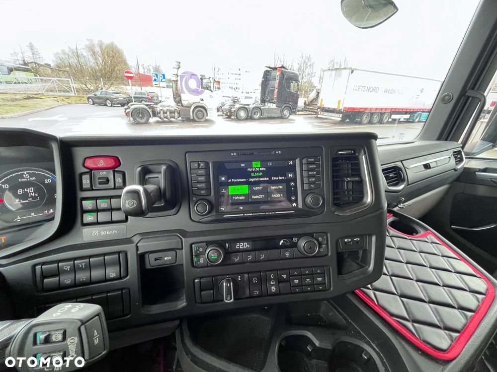 Scania Scania 6x2/4 oś skrętna i podnoszona 24, 23 euro palety 9,4 długości ASO DO KOŃCA DŁUGI IZOTERMA - 18