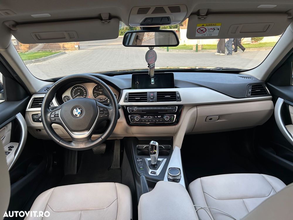 BMW Seria 3 330e iPerformance AT Luxury Line - 23