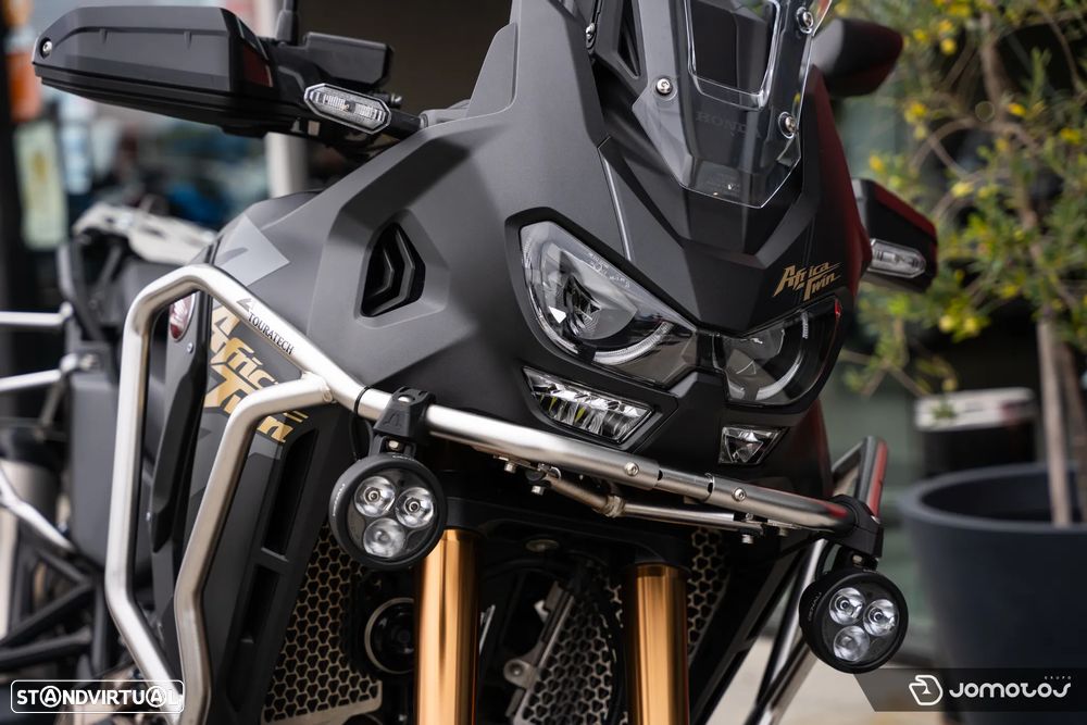 Honda Africa Twin 1100 ADV DCT - 2