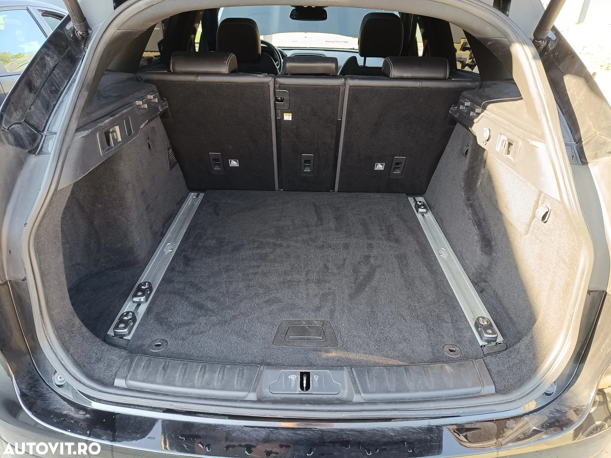 Jaguar F-Pace 30d AWD R-Sport - 5