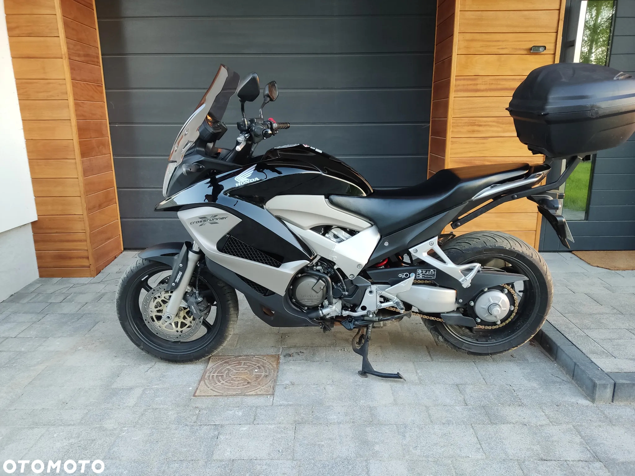 Honda VFR - 2