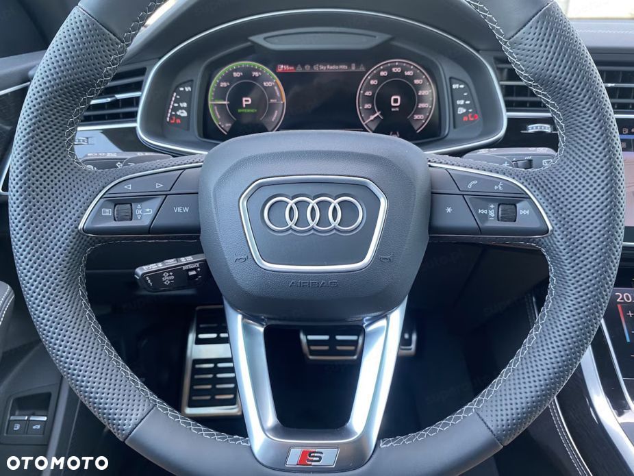 Audi Q8 - 8