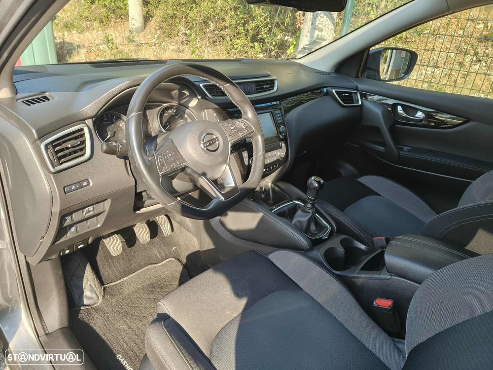 Nissan Qashqai 1.3 DIG-T N-Connecta J18 - 12
