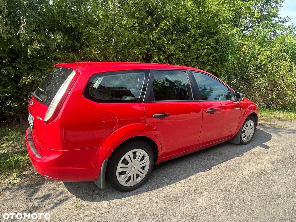 Ford Focus 1.8 TDCi Ambiente - 6