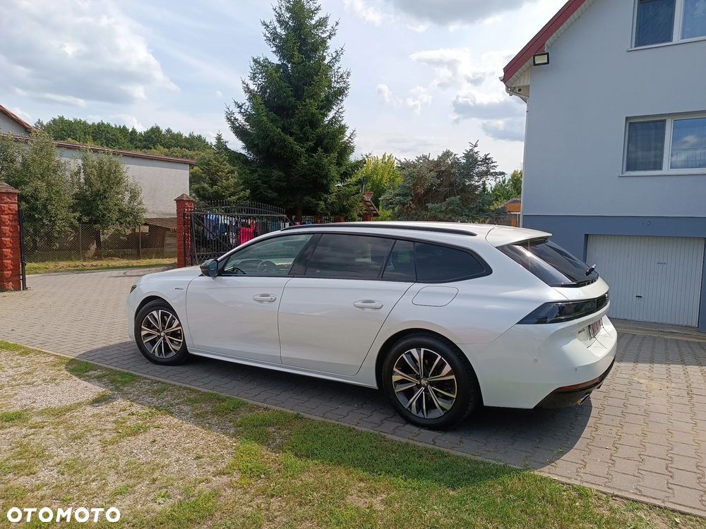 Peugeot 508 Plug-In Hybrid 180 e-EAT8 Allure - 26