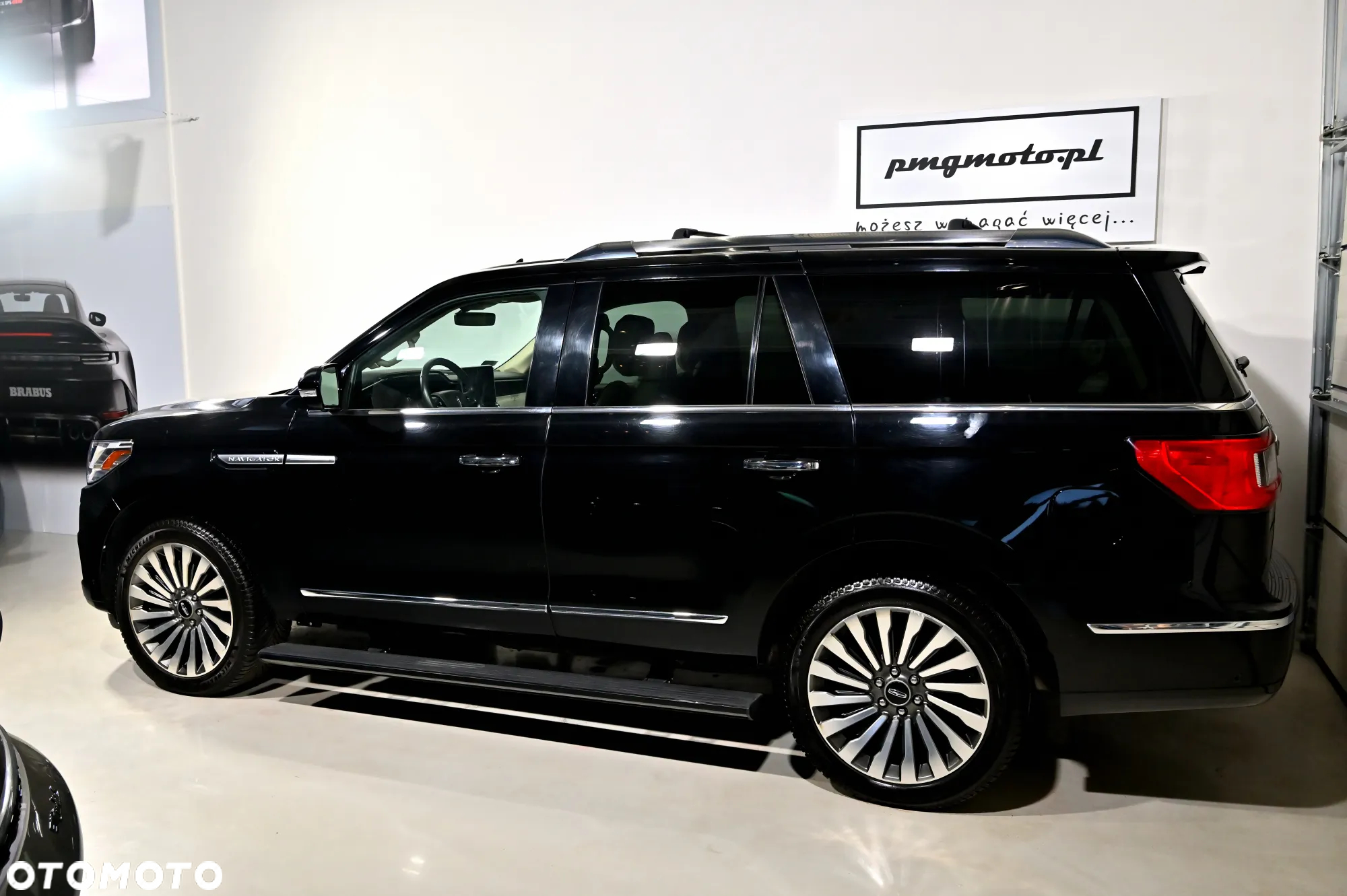 Lincoln Navigator - 12