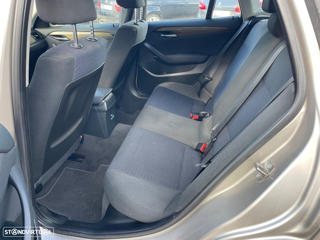 BMW X1 20 d sDrive EDynamics Line Sport - 14