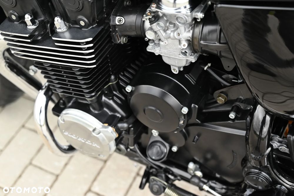 Honda CB - 33
