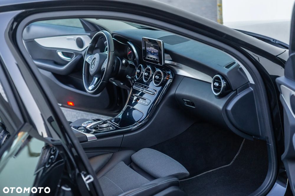 Mercedes-Benz Klasa C - 26