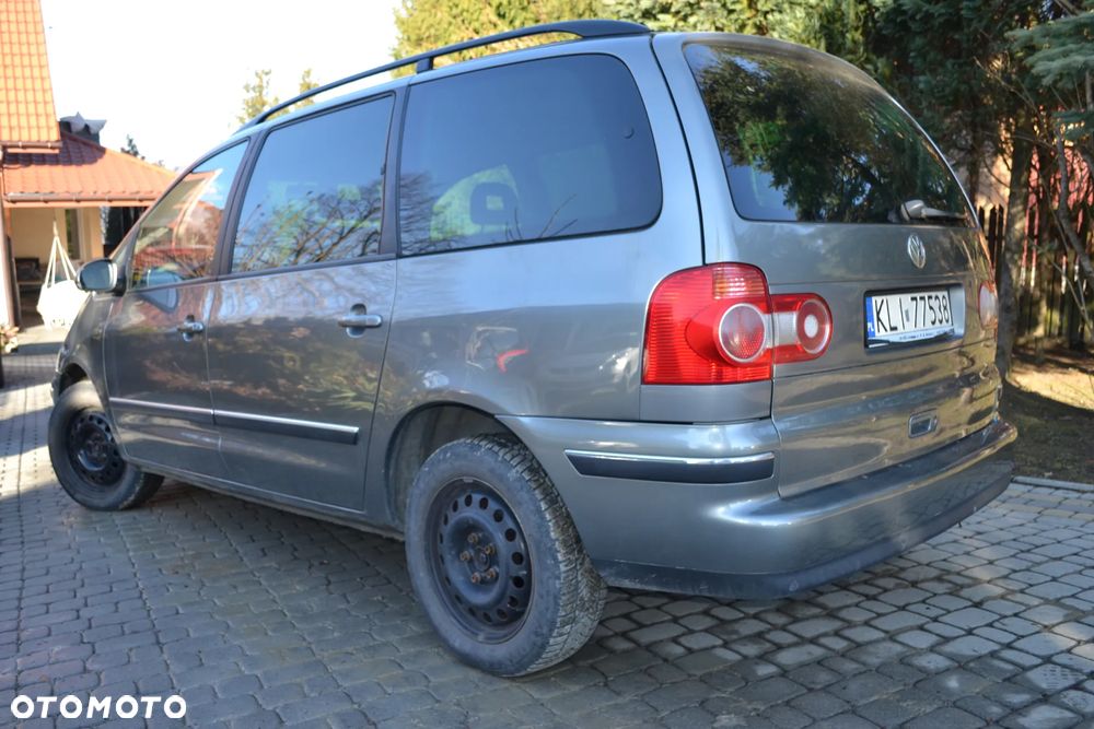 Volkswagen Sharan 1.9 TDI Comfortline Family - 2