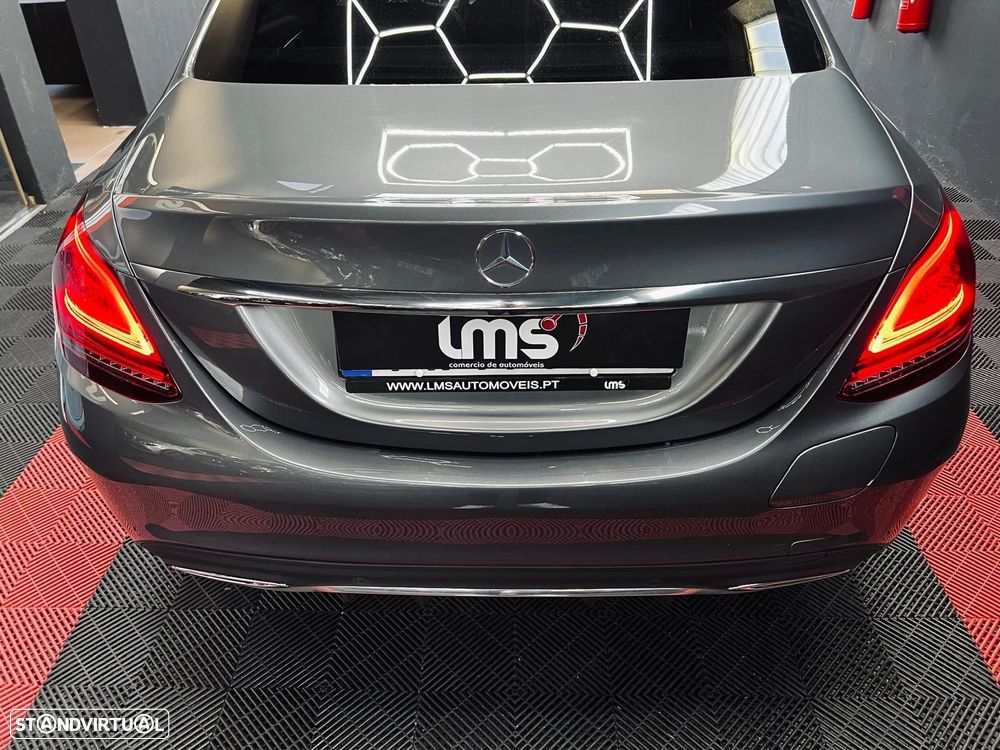 Mercedes-Benz C 300 de AMG Line - 15