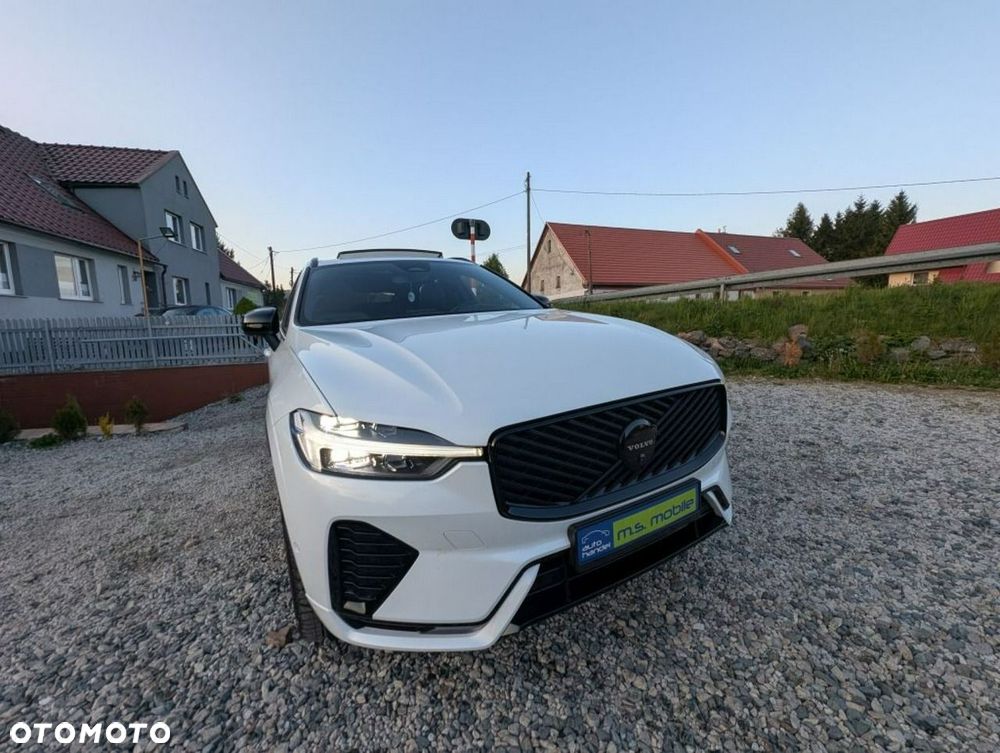 Volvo XC 60 B5 B AWD Plus Dark - 3