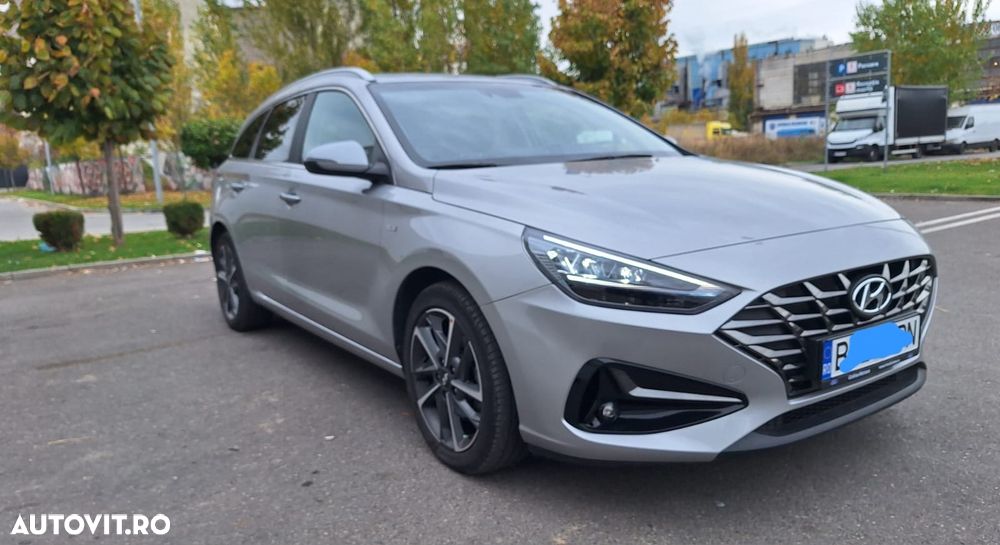 Hyundai i30 Fastback 1.5 T-GDI MHEV 160CP Highway - 2