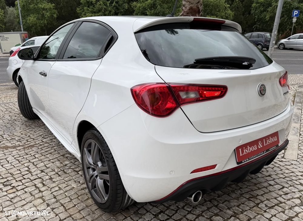Alfa Romeo Giulietta 1.4 T M-air Sport - 4