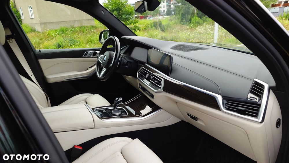BMW X5 xDrive30d mHEV - 11