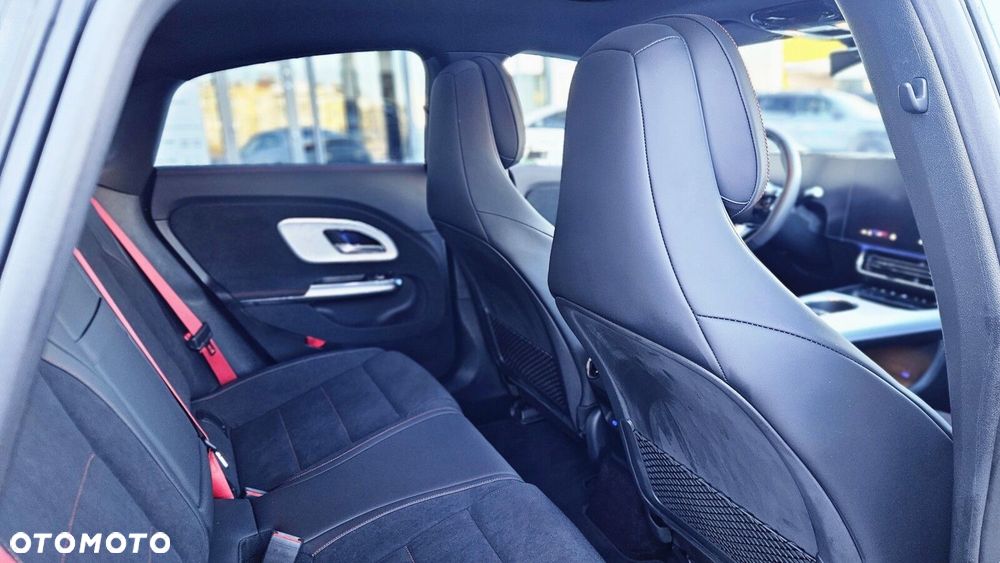 Mercedes-Benz CLA - 18