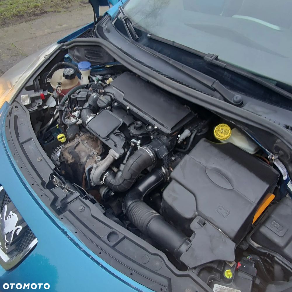 Peugeot 207 - 17