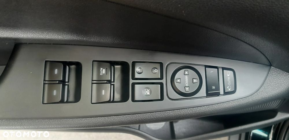 Hyundai Tucson blue 1.7 CRDi 2WD DCT Premium - 27