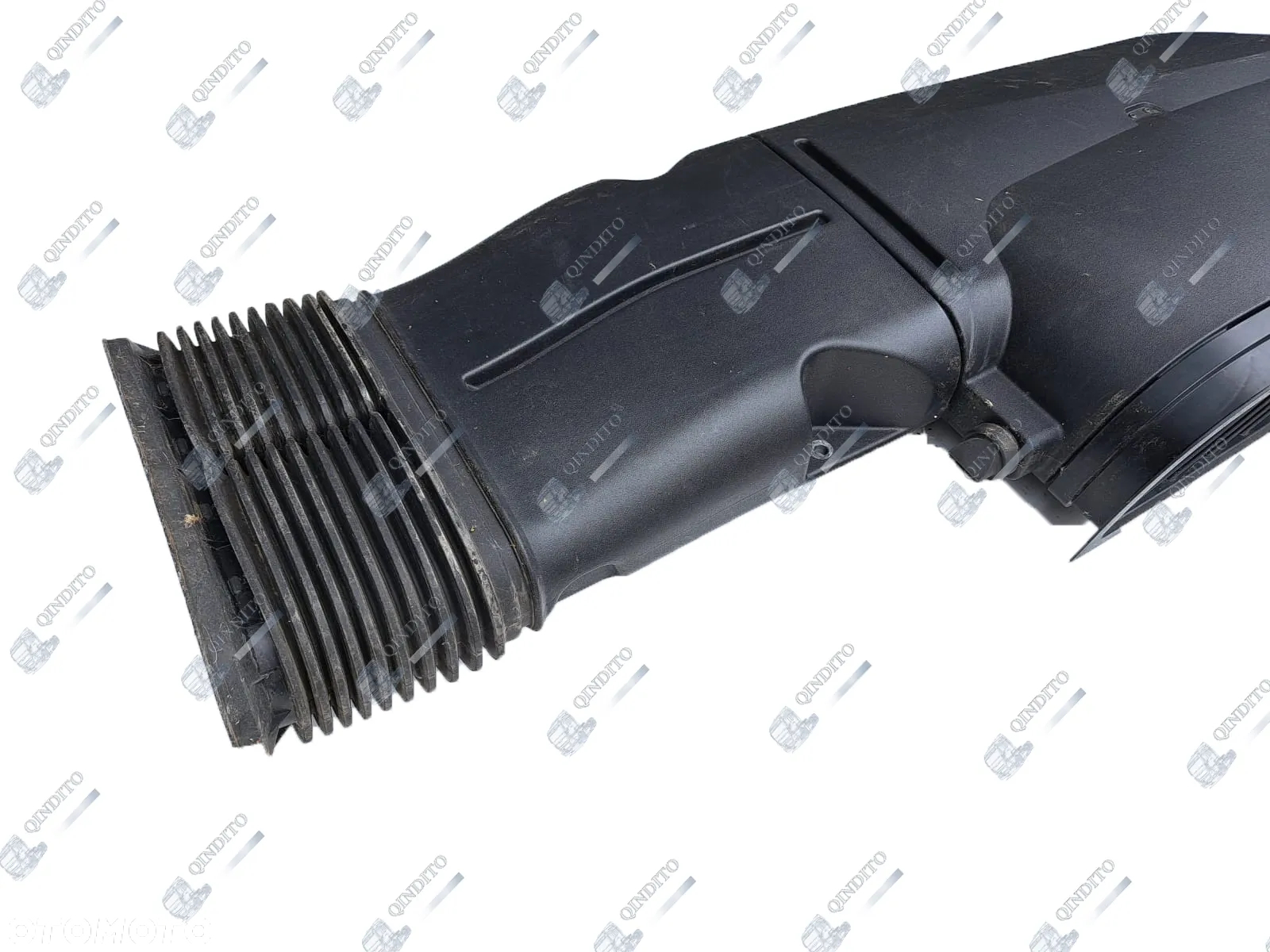 KOMIN RURA DOLOT POWIETRZA MAN TGA TGX 81082010399 - 2