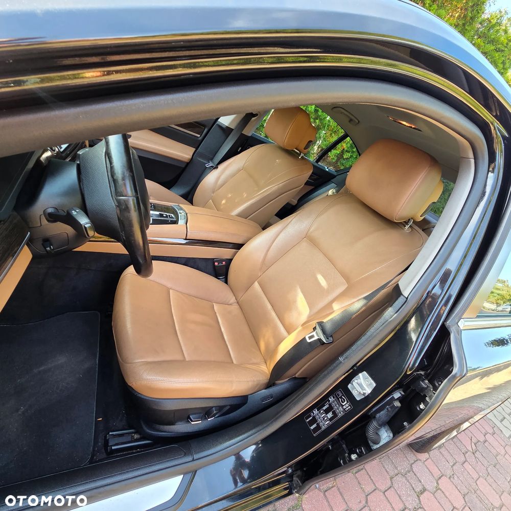 BMW Seria 7 740d - 22