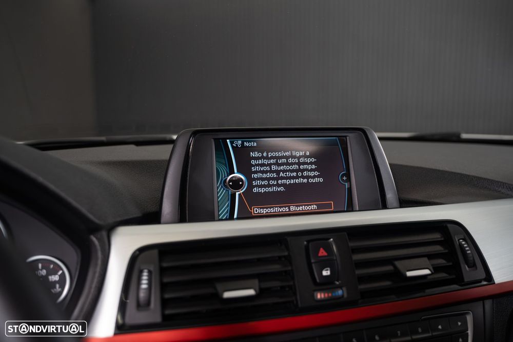 BMW 320 d Auto Line Sport - 28