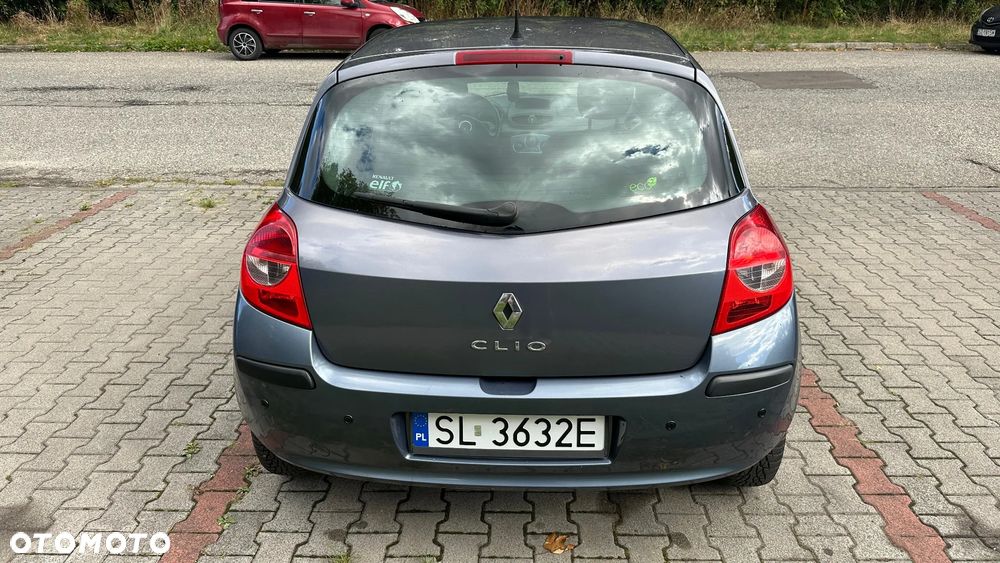 Renault Clio 1.2 16V Expression - 6