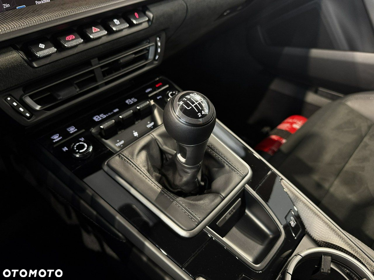 Porsche 911 - 33