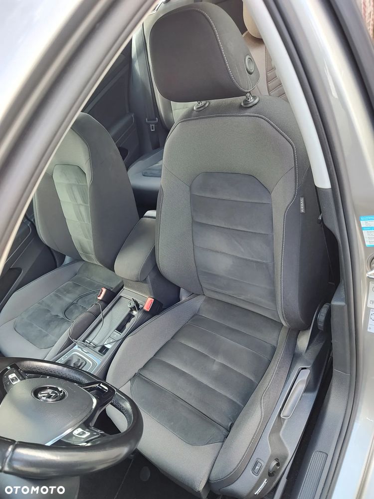 Volkswagen Golf - 16