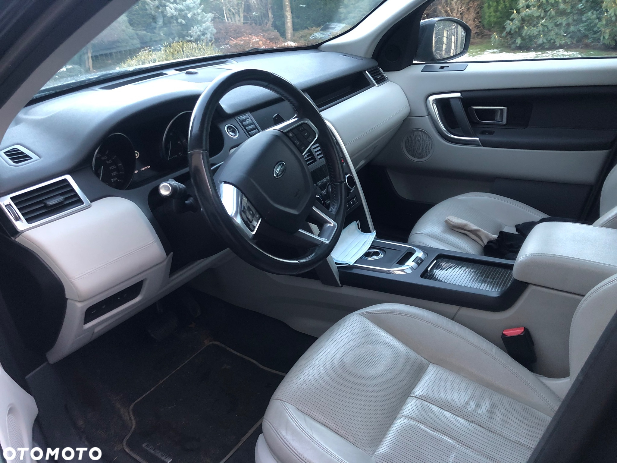 Land Rover Discovery Sport 2.0 TD4 HSE - 10