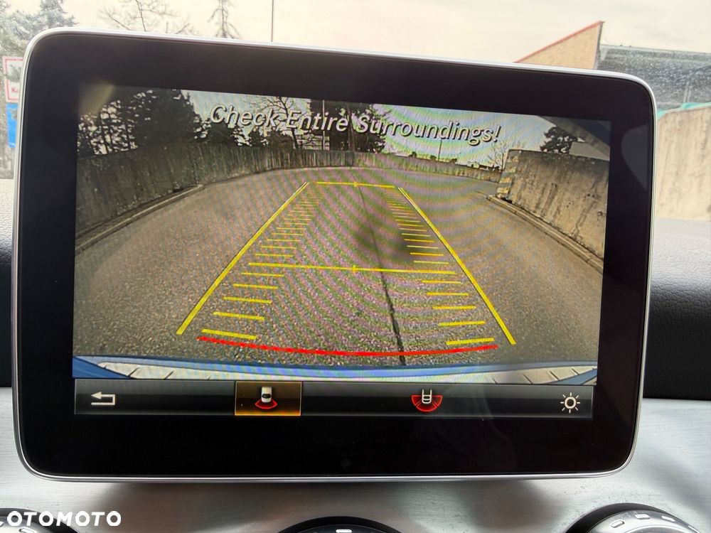 Mercedes-Benz GLA 250 7G-DCT AMG Line - 19