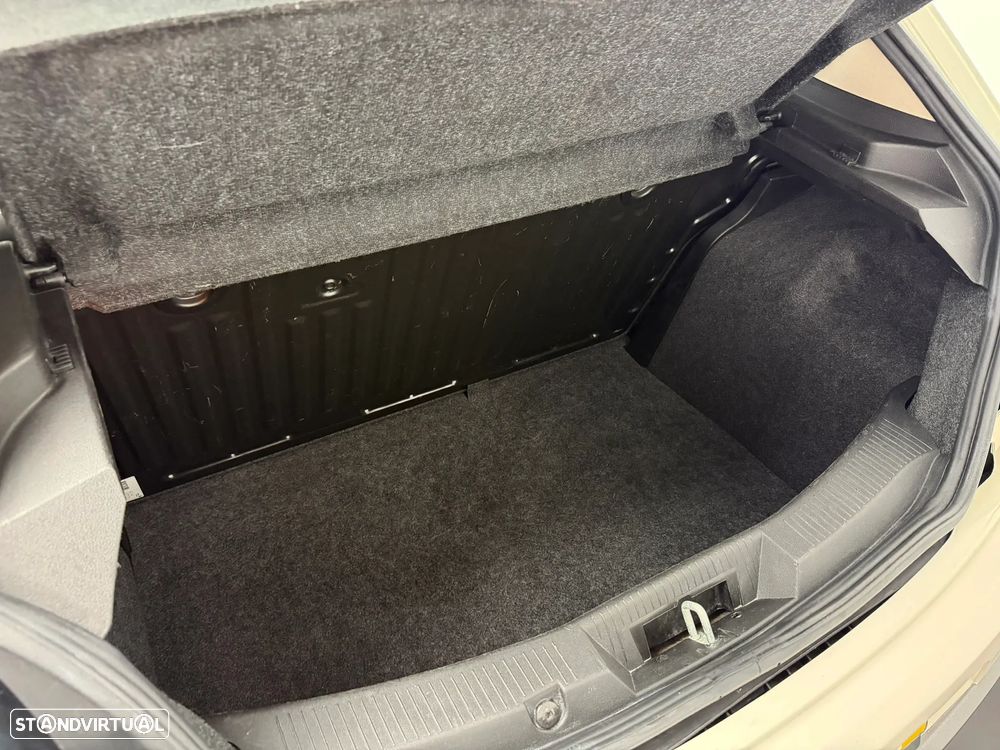 Alfa Romeo MiTo 1.3 JTDM ECO Turismo - 11