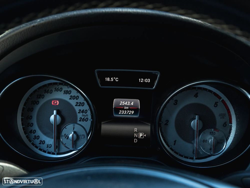 Mercedes-Benz CLA 200 - 13