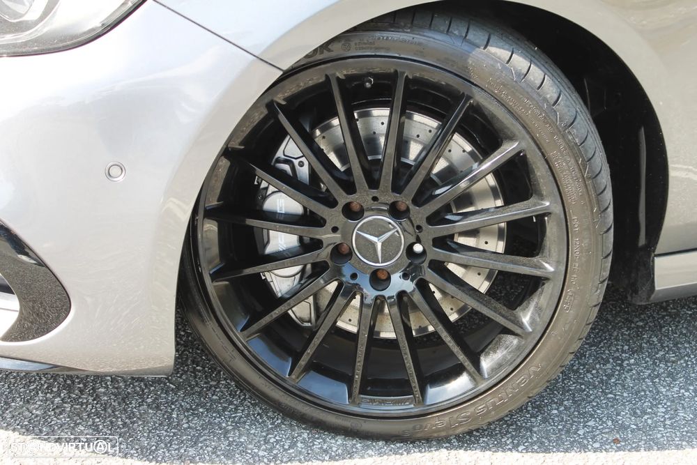 Mercedes-Benz A 45 AMG 4Matic Speedshift 7G-DCT - 18