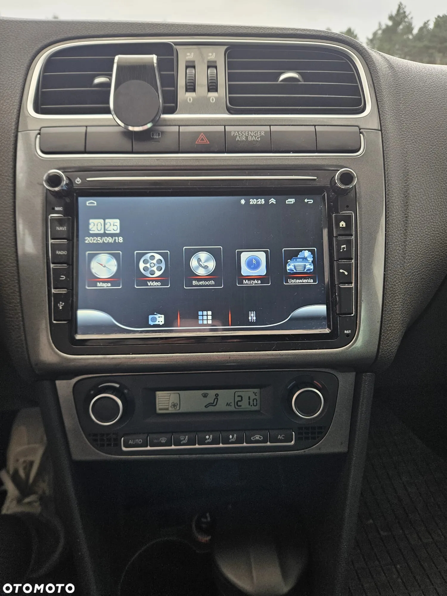 Volkswagen Polo 1.6 TDI DPF Highline - 9