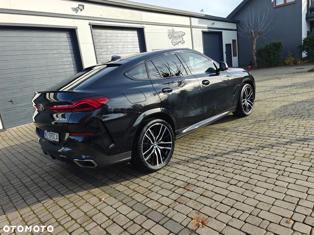 BMW X6M - 18