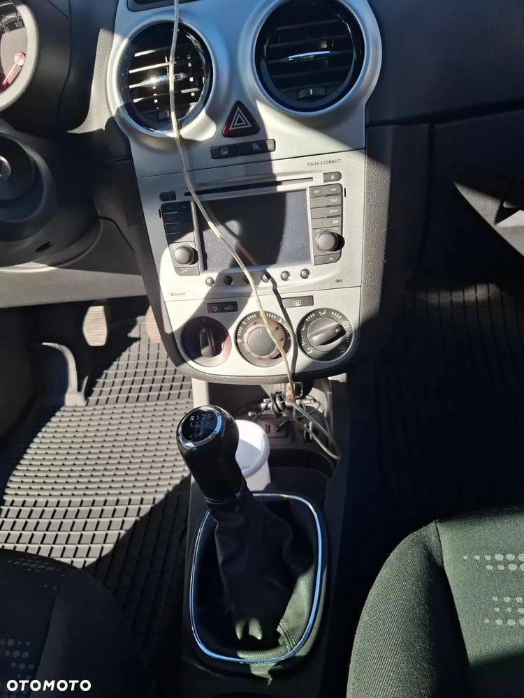 Opel Corsa - 22