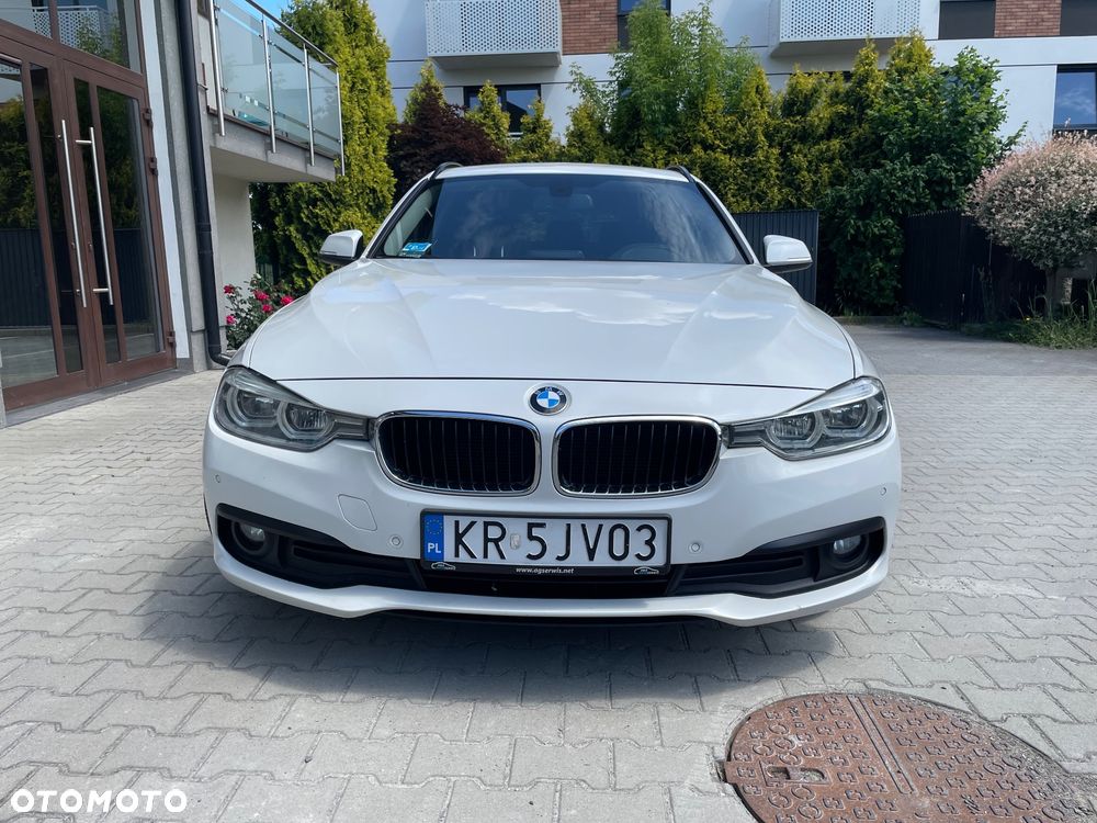 BMW Seria 3 318d Sport Line - 3