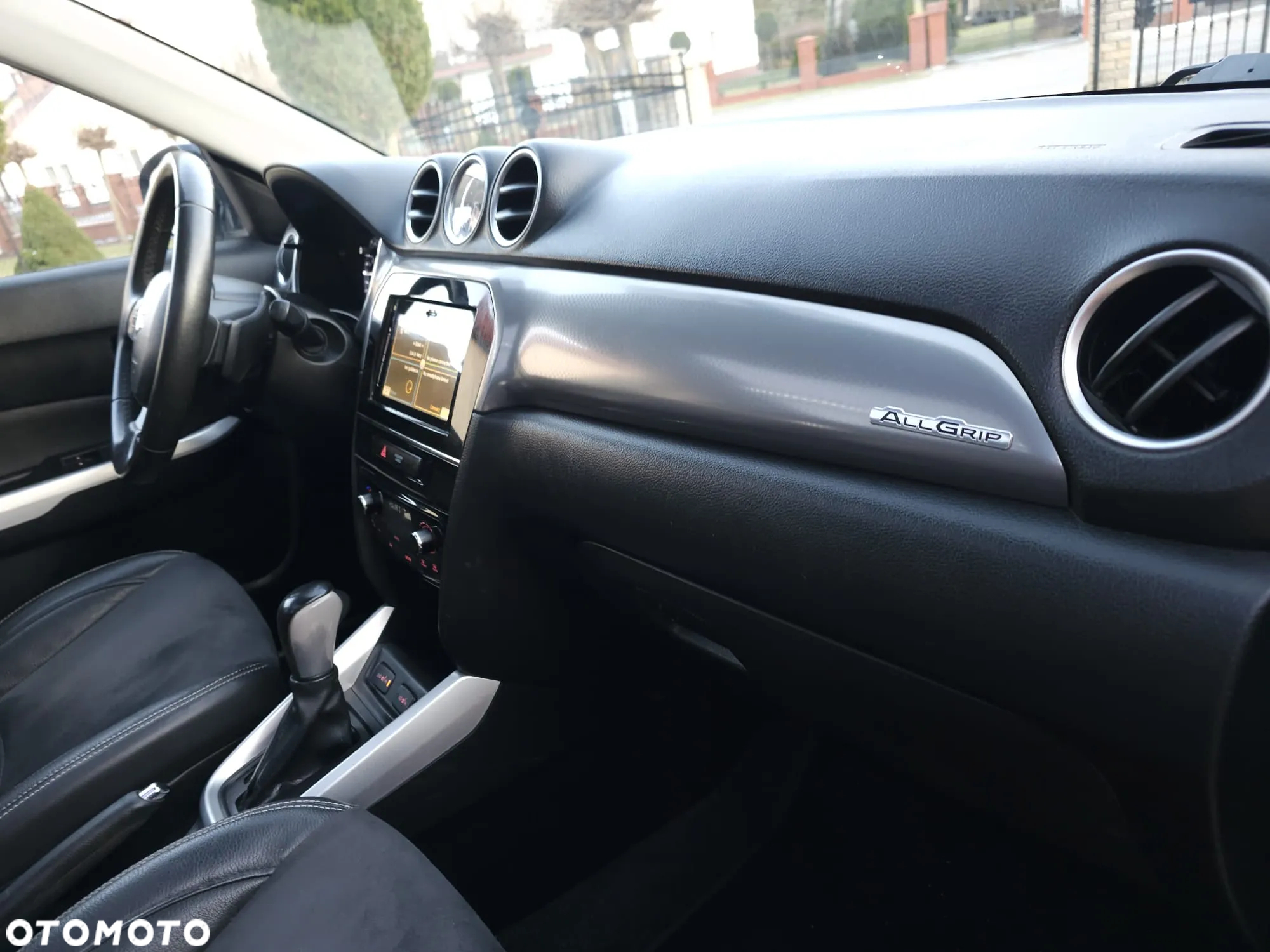 Suzuki Vitara 1.6 Premium 4WD - 27